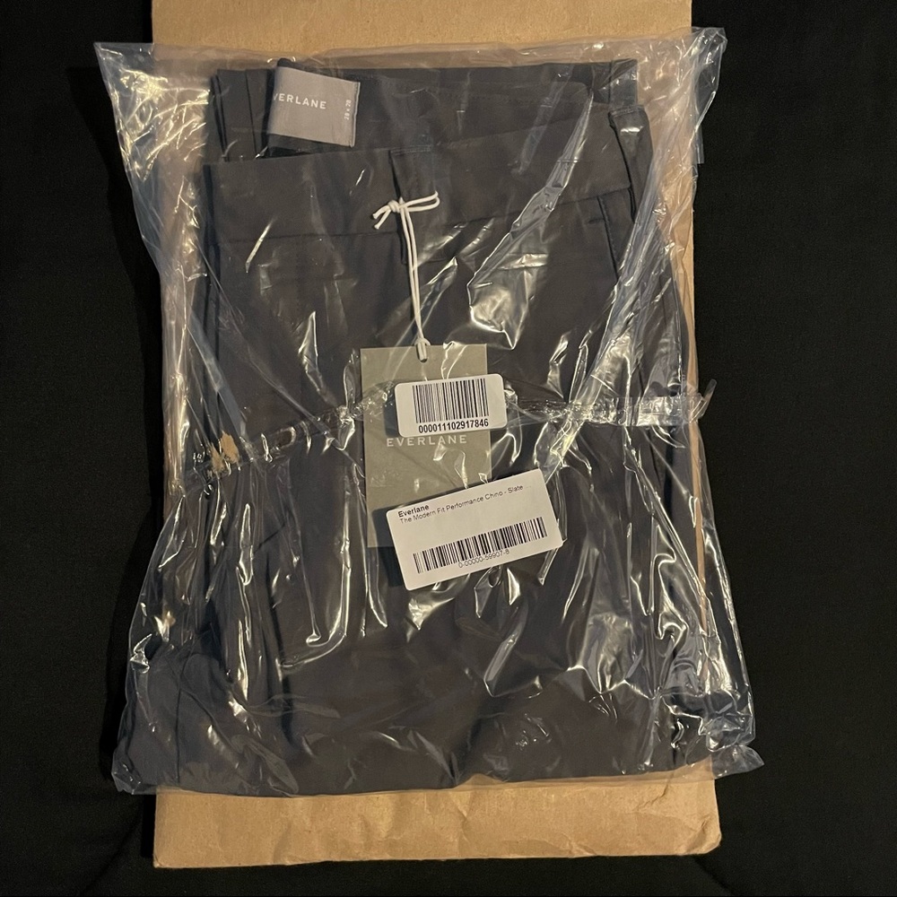 Everlane Modern Fit Performance Chino, Slate Grey, 28 x 28 - Picture 3 of 16